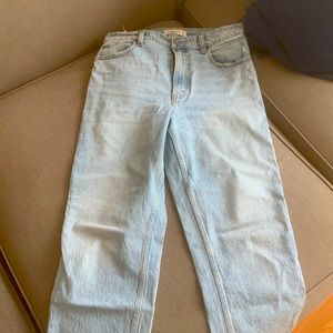 Abercrombie & Fitch 90s Straight Ultra High Rise. Worn twice. Too small for me.